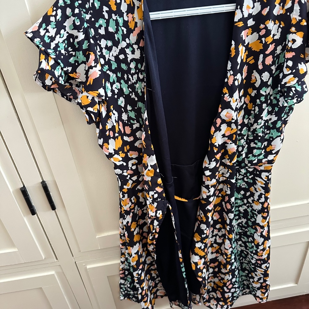 Dress - Picture 2 of 4